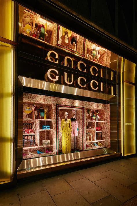 gucci shop window|gucci christmas window display.